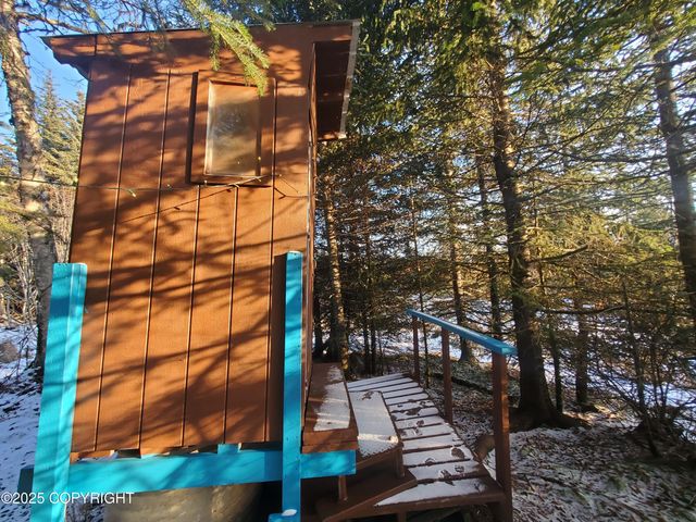 38185 Chelsey Street, Homer, AK 99603