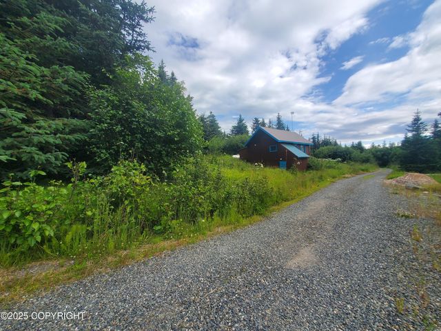 38185 Chelsey Street, Homer, AK 99603