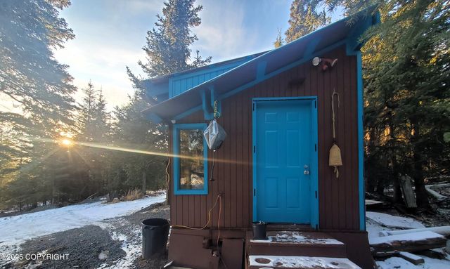 38185 Chelsey Street, Homer, AK 99603