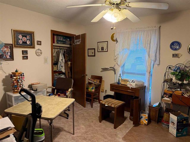 918 Pheasant Ln, Lawton, OK 73507