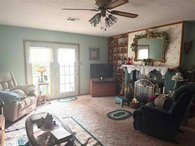 918 Pheasant Ln, Lawton, OK 73507