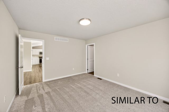 4278 Grover Woods Lane, Des Moines, IA 50317