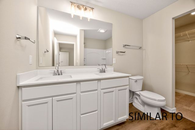 4278 Grover Woods Lane, Des Moines, IA 50317