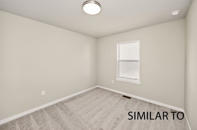 4278 Grover Woods Lane, Des Moines, IA 50317