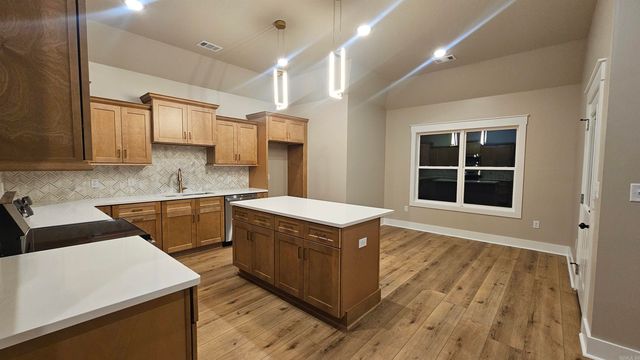 2205 S 19th Street, Paragould, AR 72450