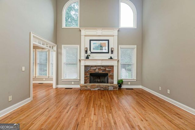 5674 Hollowbrooke Lane NW, Acworth, GA 30101