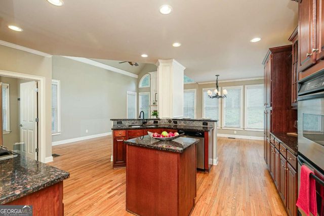 5674 Hollowbrooke Lane NW, Acworth, GA 30101