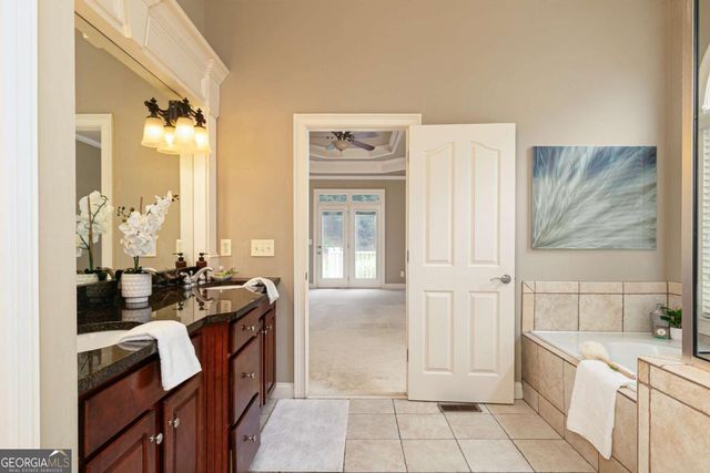 5674 Hollowbrooke Lane NW, Acworth, GA 30101