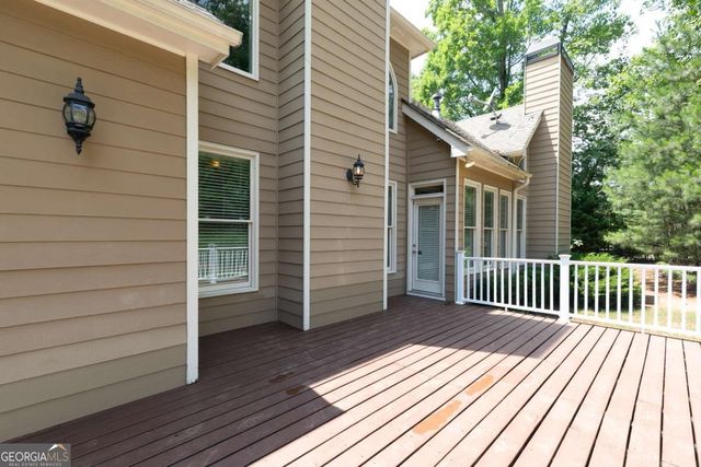5674 Hollowbrooke Lane NW, Acworth, GA 30101