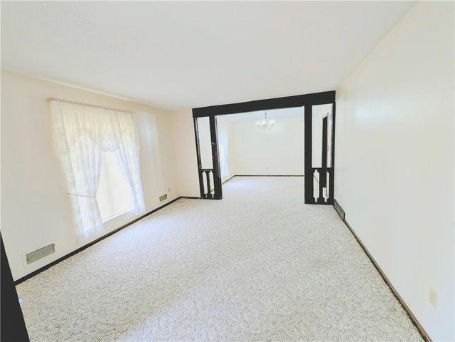 104 London Way, Belton, MO 64012