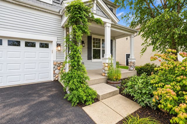 995 Christine Lane, Antioch, IL 60002