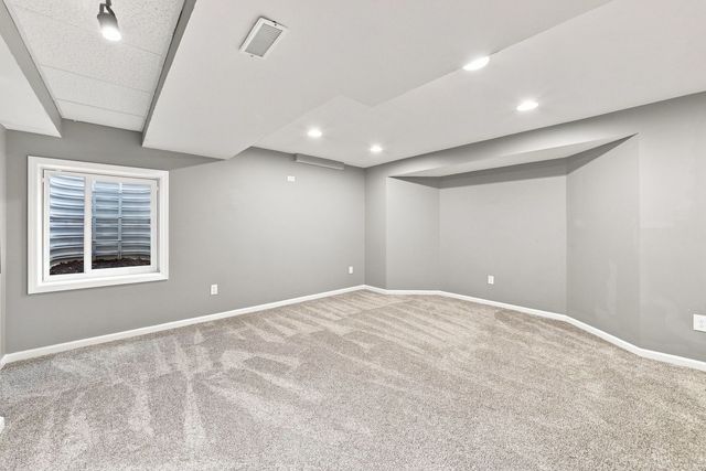 995 Christine Lane, Antioch, IL 60002