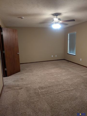 3125 Gunsmoke Drive, Lincoln, NE 68507