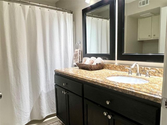 2301 NW 33rd Street 109, Oakland Park, FL 33309