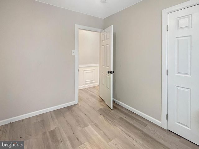 119 COLONIAL RD, Beverly, NJ 08010