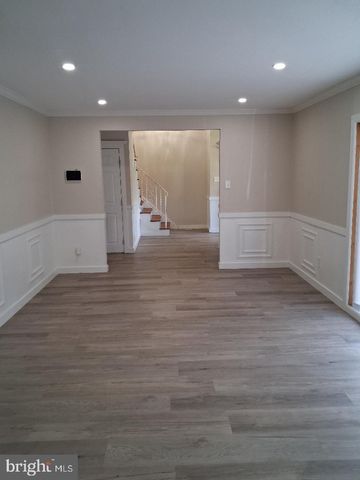 119 COLONIAL RD, Beverly, NJ 08010