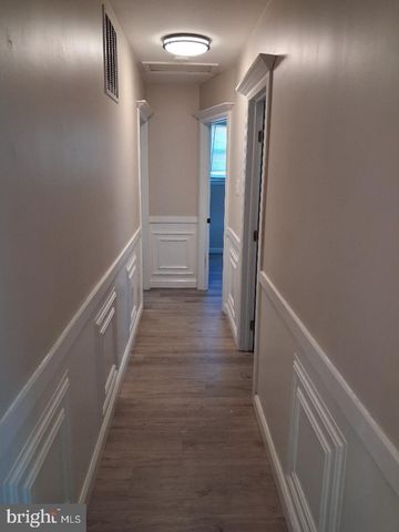 119 COLONIAL RD, Beverly, NJ 08010