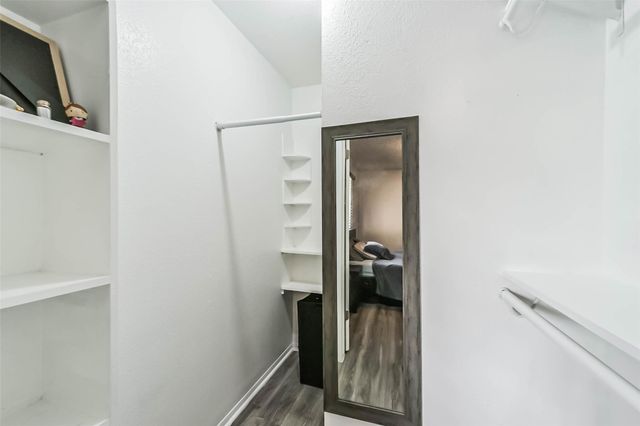 5634 Birchmont Drive 22, Houston, TX 77091