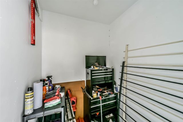 5634 Birchmont Drive 22, Houston, TX 77091