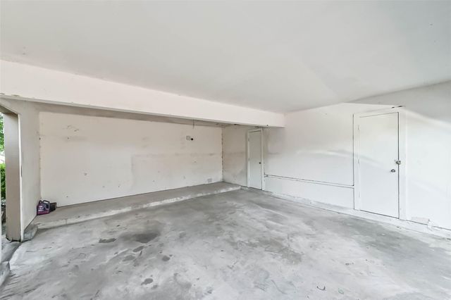 5634 Birchmont Drive 22, Houston, TX 77091