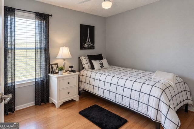 180 Oakwood Circle, Stockbridge, GA 30281
