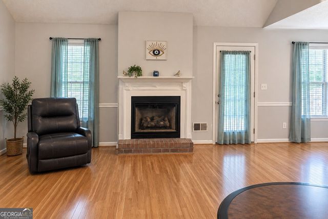 180 Oakwood Circle, Stockbridge, GA 30281