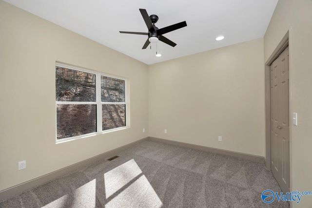 437 Shoreland Circle, Scottsboro, AL 35769