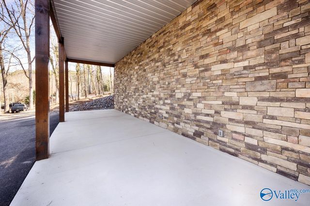 437 Shoreland Circle, Scottsboro, AL 35769