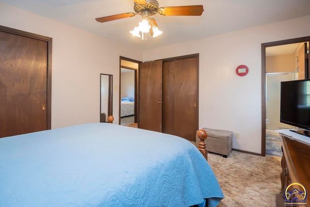 3330 SE Placid CT, Topeka, KS 66605