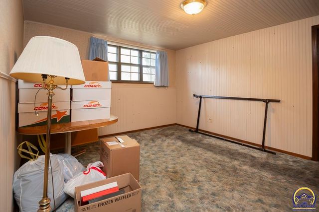 3330 SE Placid CT, Topeka, KS 66605