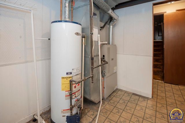 3330 SE Placid CT, Topeka, KS 66605