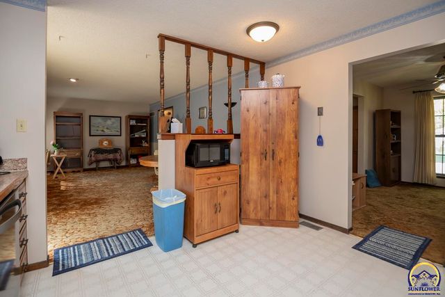 3330 SE Placid CT, Topeka, KS 66605