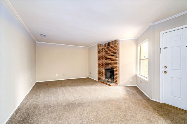 5608 Cougar DR 118, Austin, TX 78745