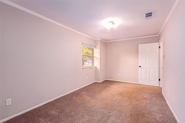 5608 Cougar DR 118, Austin, TX 78745