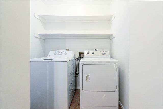 5608 Cougar DR 118, Austin, TX 78745