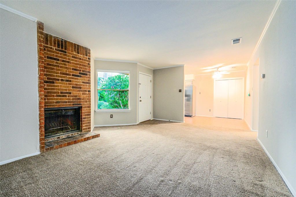 5608 Cougar DR 118, Austin, TX 78745