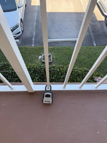 7200 NW 4th Pl 201, Margate, FL 33063