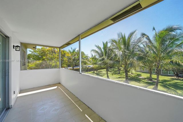 7200 NW 4th Pl 201, Margate, FL 33063