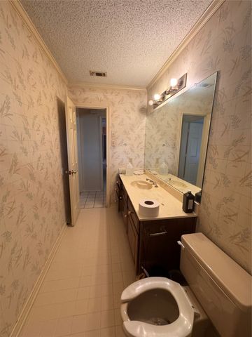1318 Deer Ridge Drive, Duncanville, TX 75137