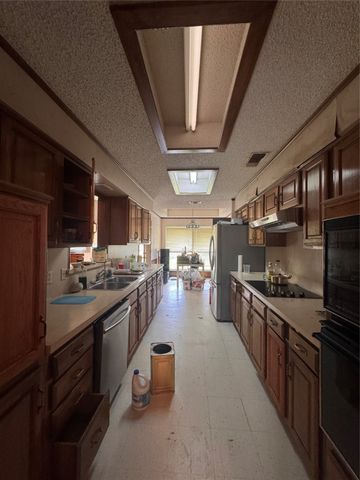 1318 Deer Ridge Drive, Duncanville, TX 75137