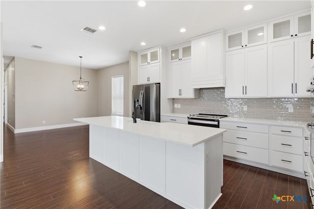 2948 Goodwin Lane, New Braunfels, TX 78130