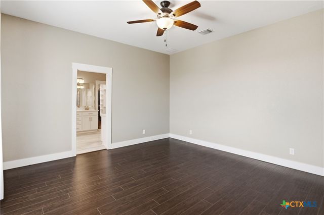 2948 Goodwin Lane, New Braunfels, TX 78130