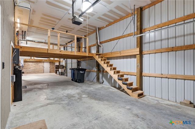 2948 Goodwin Lane, New Braunfels, TX 78130