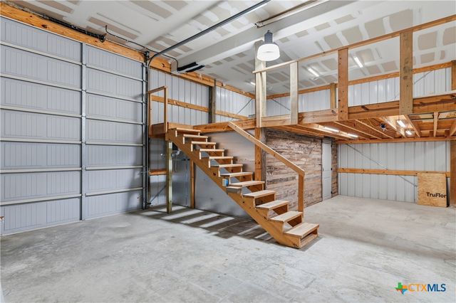 2948 Goodwin Lane, New Braunfels, TX 78130