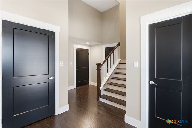 2948 Goodwin Lane, New Braunfels, TX 78130