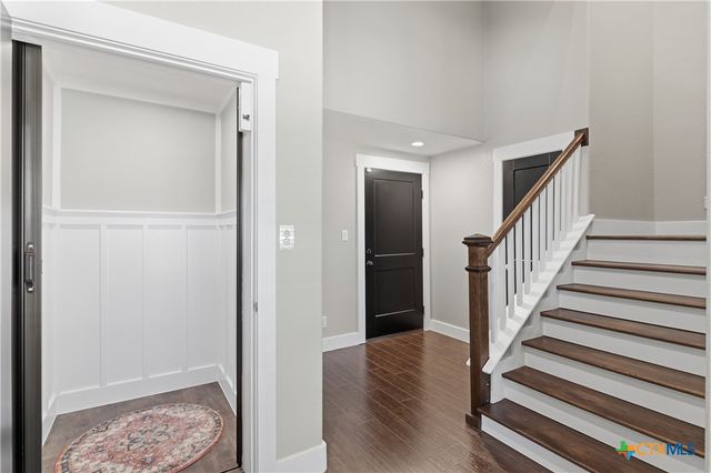 2948 Goodwin Lane, New Braunfels, TX 78130