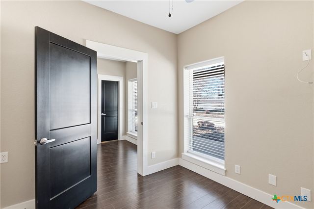 2948 Goodwin Lane, New Braunfels, TX 78130