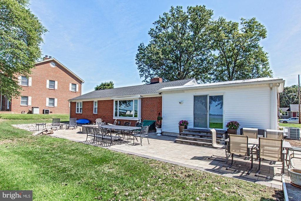 261 N RIVER DR, PENNSVILLE, NJ 08070 — photo 3