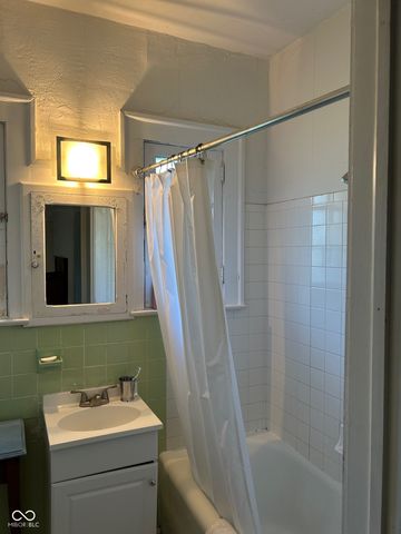 5245 Central Avenue 4, Indianapolis, IN 46220