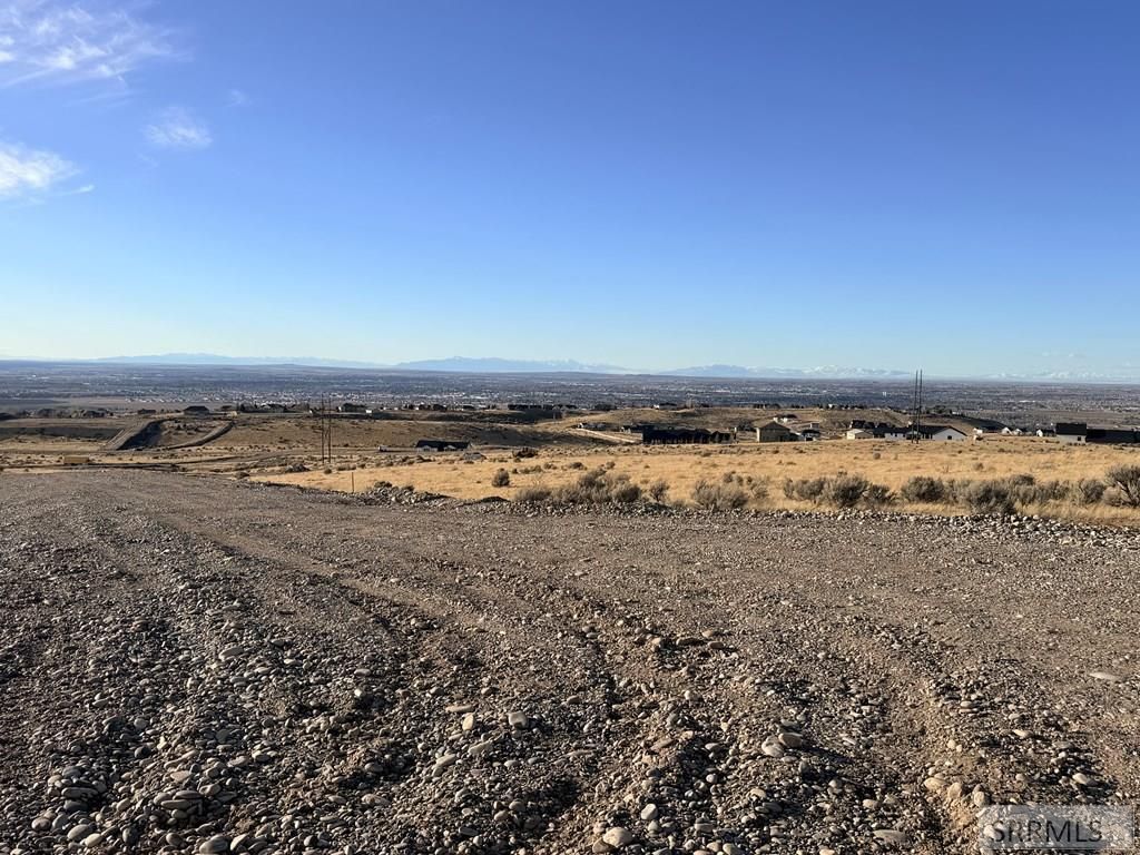 Image 4 of property listing at 11 Paintbrush Lane, Idaho Falls, ID 83406
